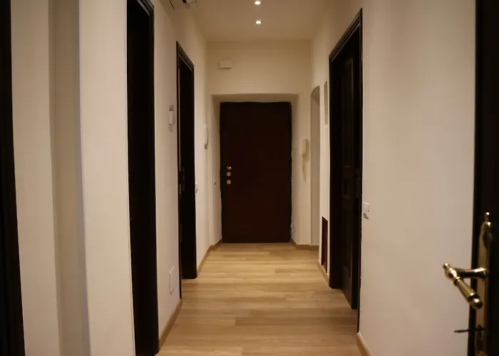 R.t. House's * Róma